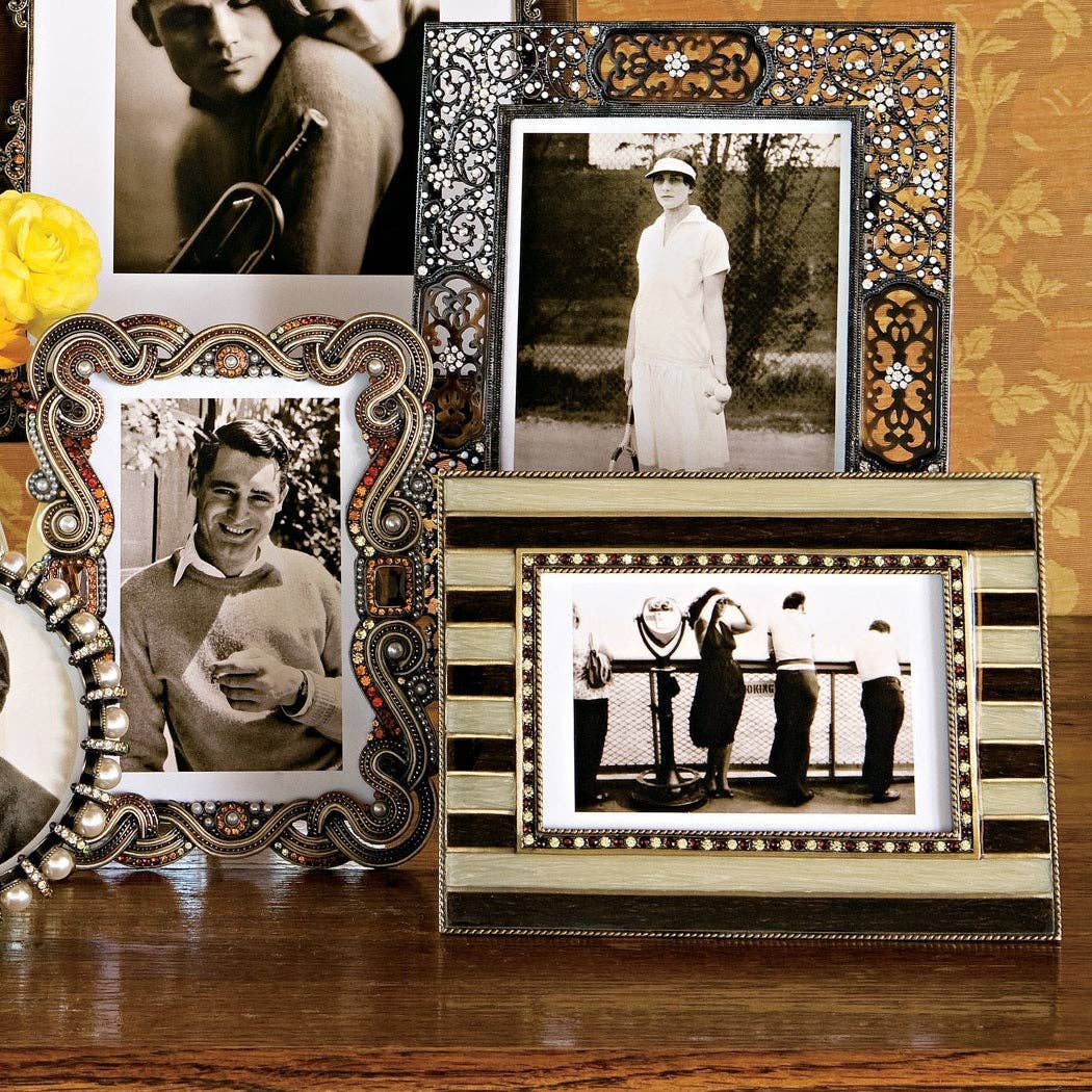 Baronessa Bronze Frame